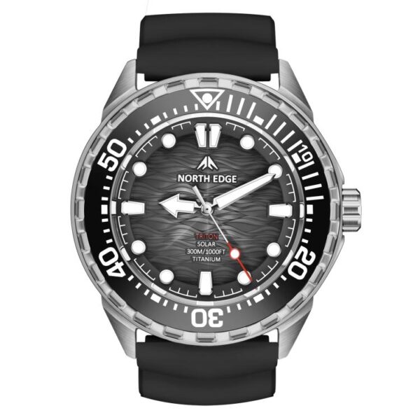 NORTH EDGE TRITON-TI Ceas din Titan cu Încărcare Solară pentru Exterior și Scufundări Profesionale (Curea din Cauciuc Negru)